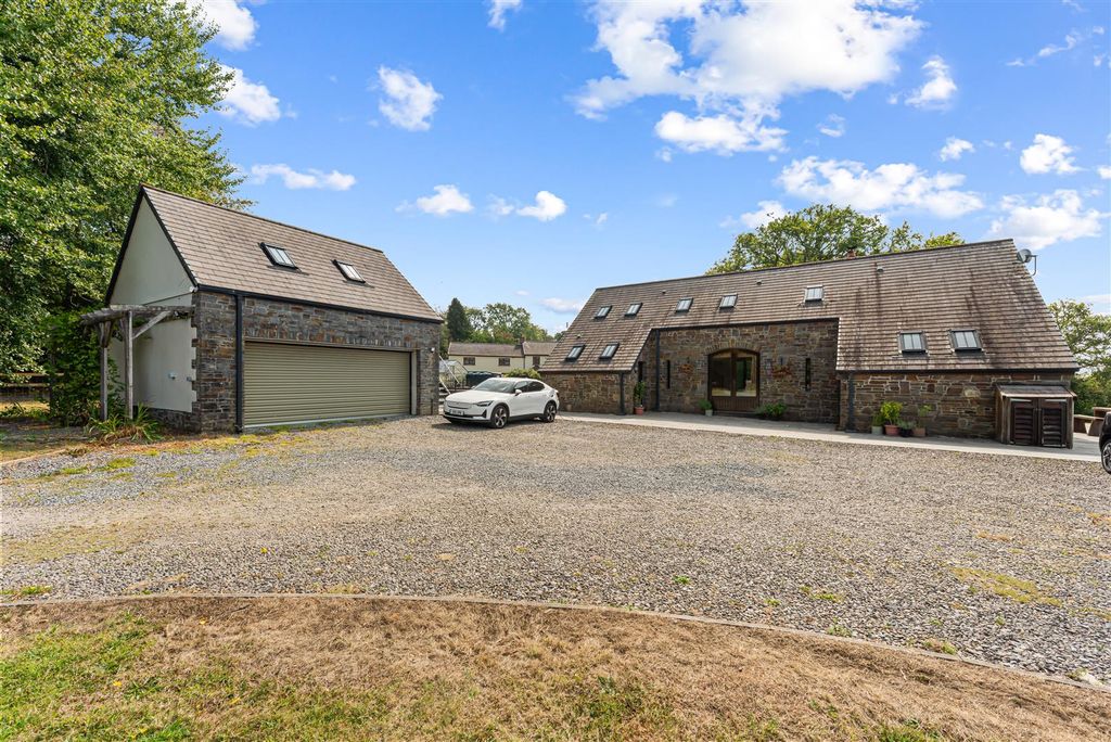Property photo 1 of 47 External