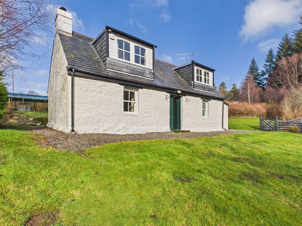 Property photo 2 of 27