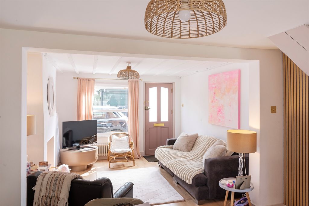 Property photo 3 of 24