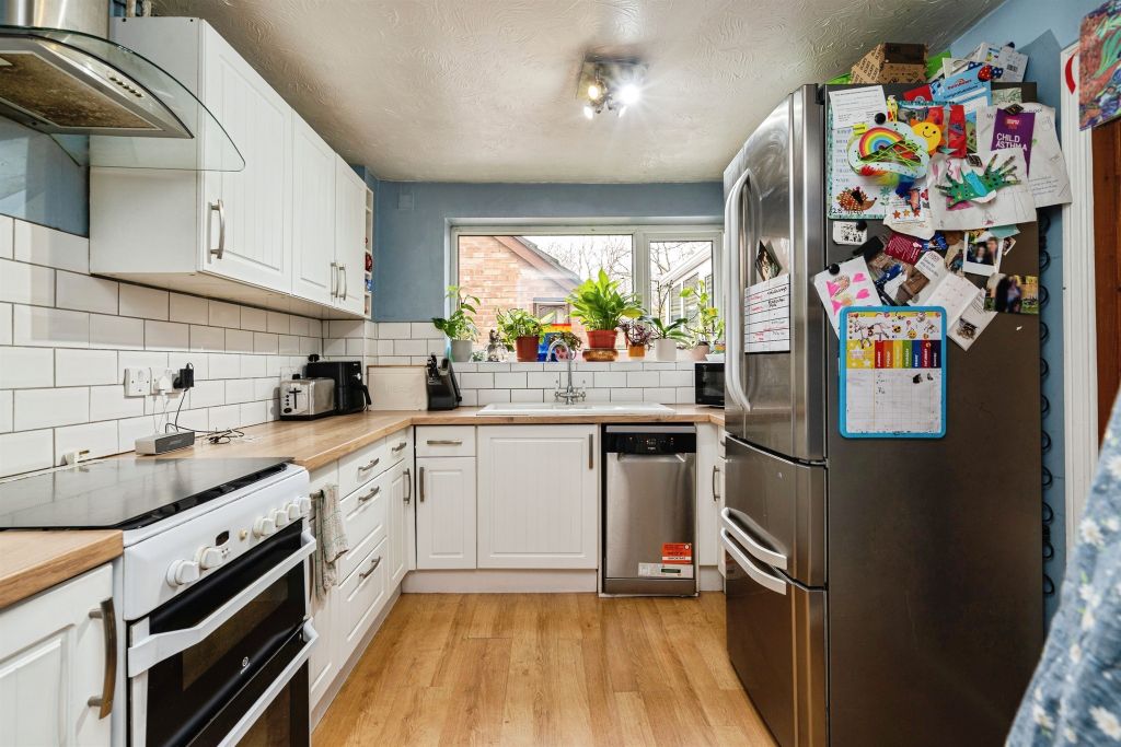 Property photo 2 of 18