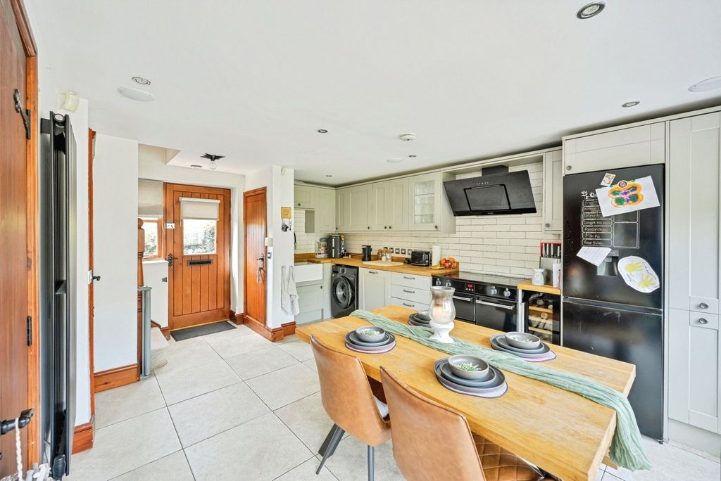 Property photo 3 of 20 Picture No. 04