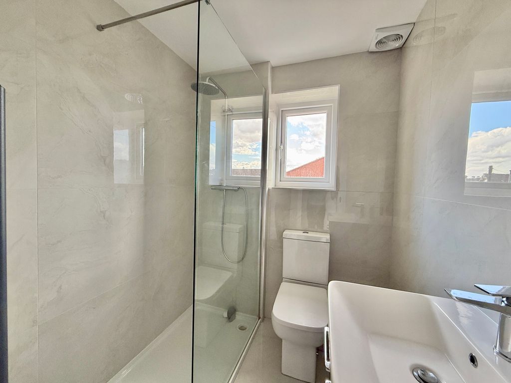 Property photo 3 of 6 Shower Room