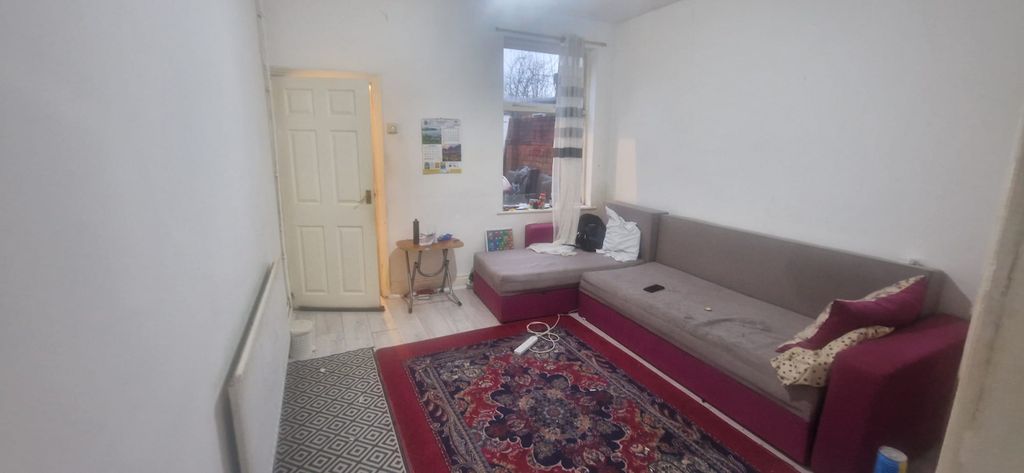 Property photo 2 of 4 Gallery