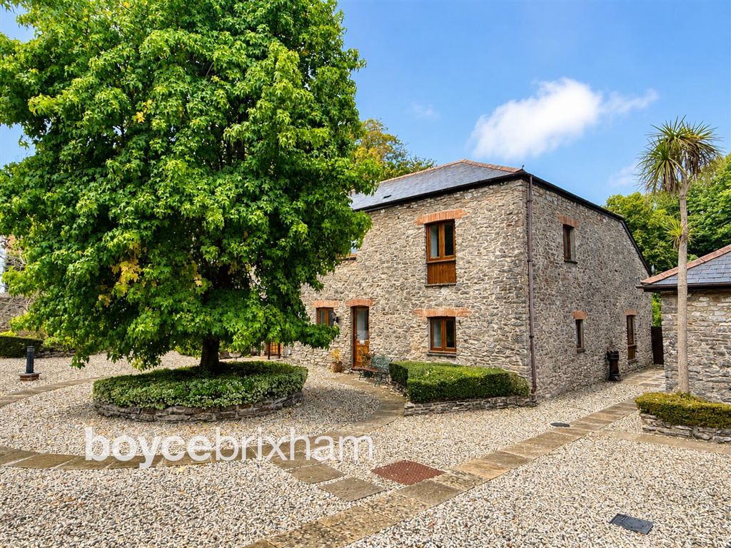 Property photo 1 of 25 Newwatermarkforonlinefront.Png