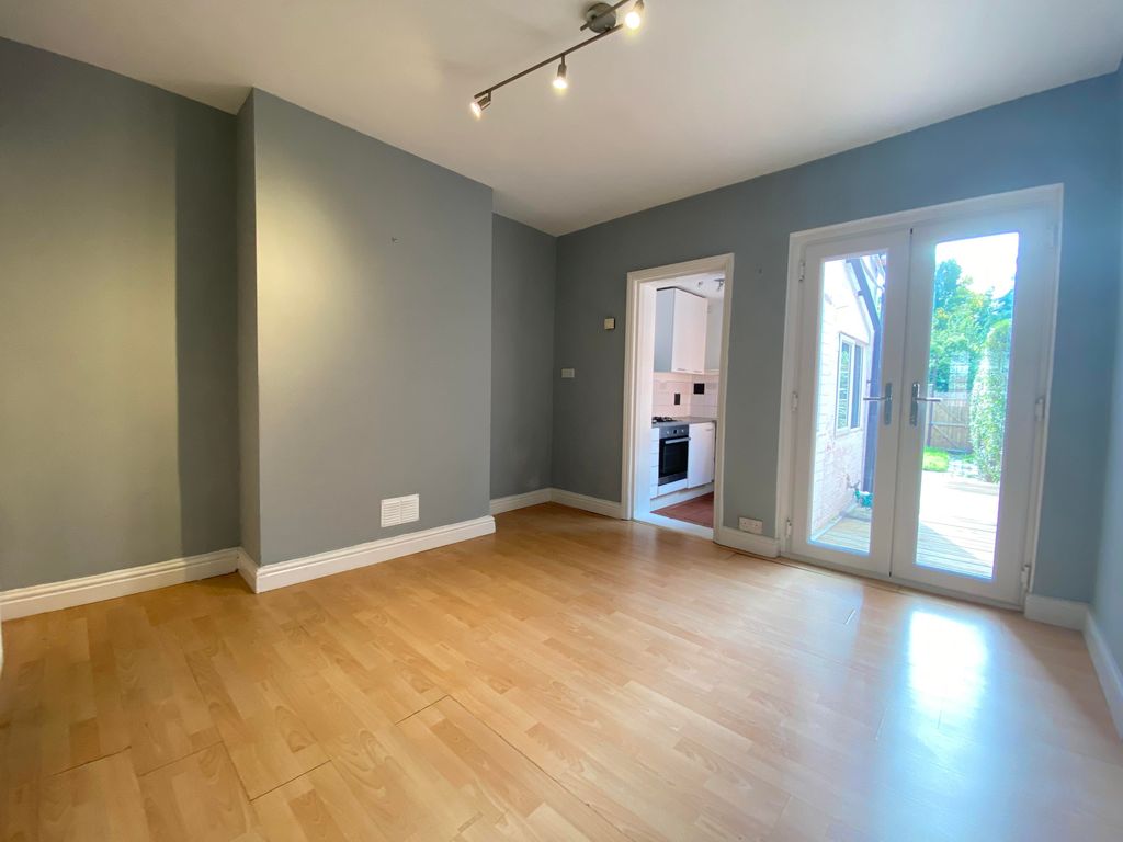 Property photo 3 of 9 Dining Room