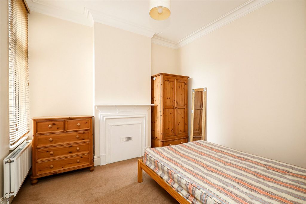 Property photo 2 of 23 Picture No. 38