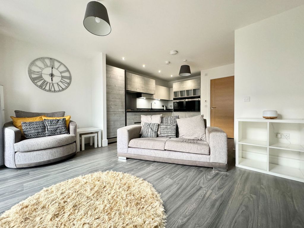 Property photo 3 of 24