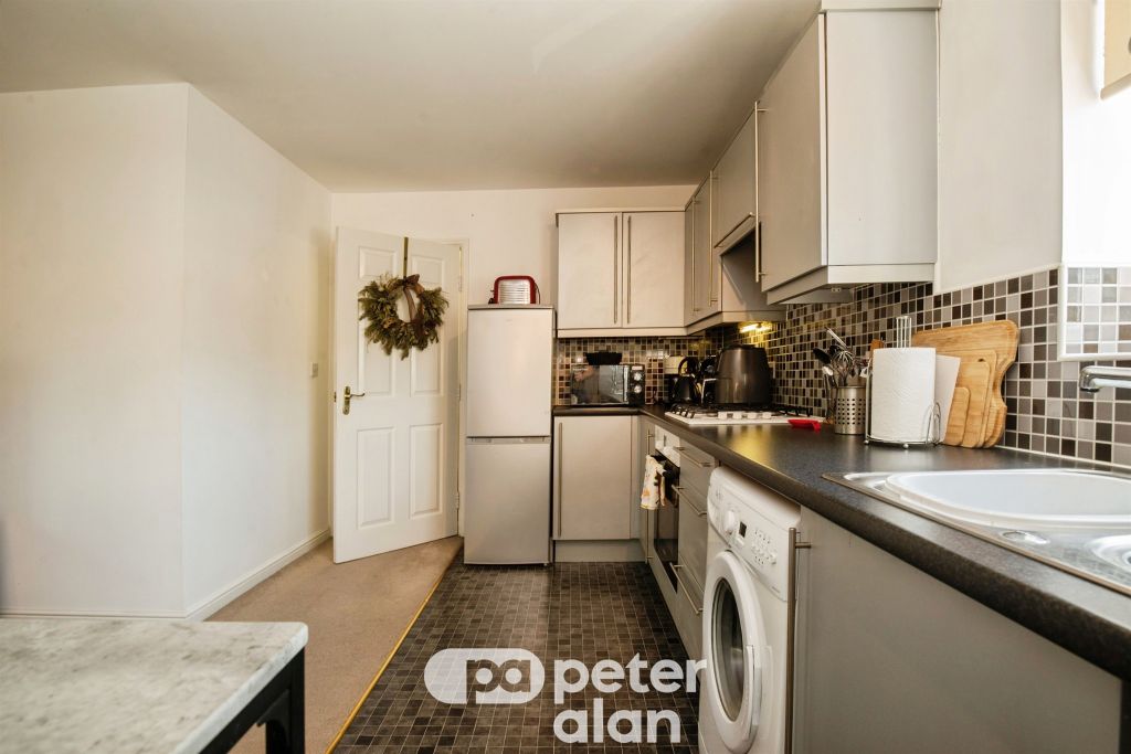 Property photo 2 of 14