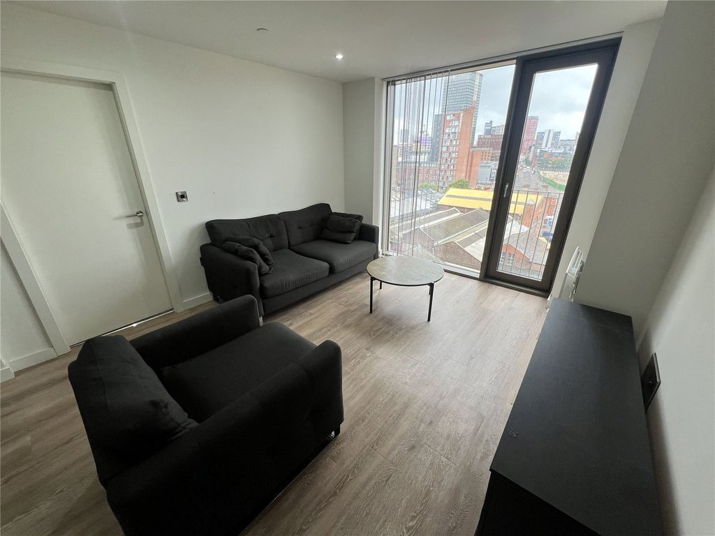 Property photo 2 of 9 Picture No. 04