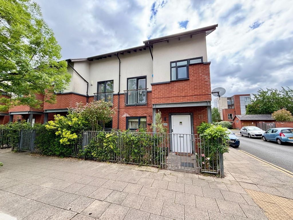 Property photo 1 of 25