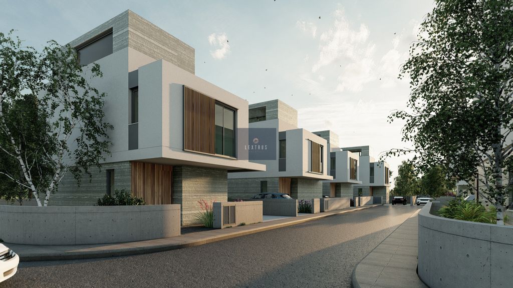 Property photo 2 of 6