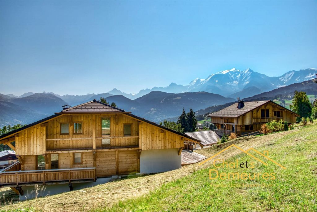 Property photo 1 of 3 Panoramic View Chalet Over The Massifs