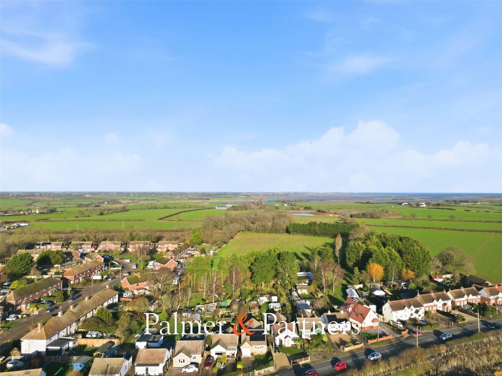 Property photo 3 of 23 Picture No. 05