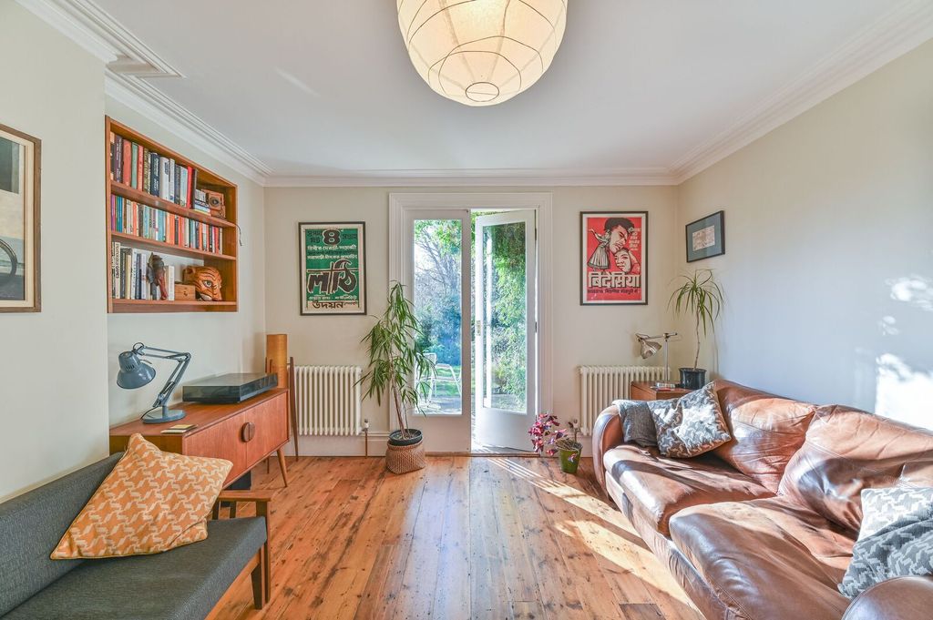 Property photo 1 of 25