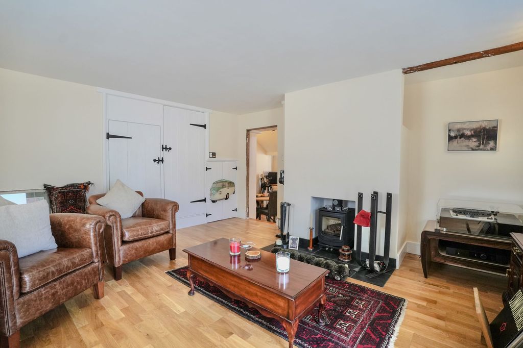 Property photo 3 of 24