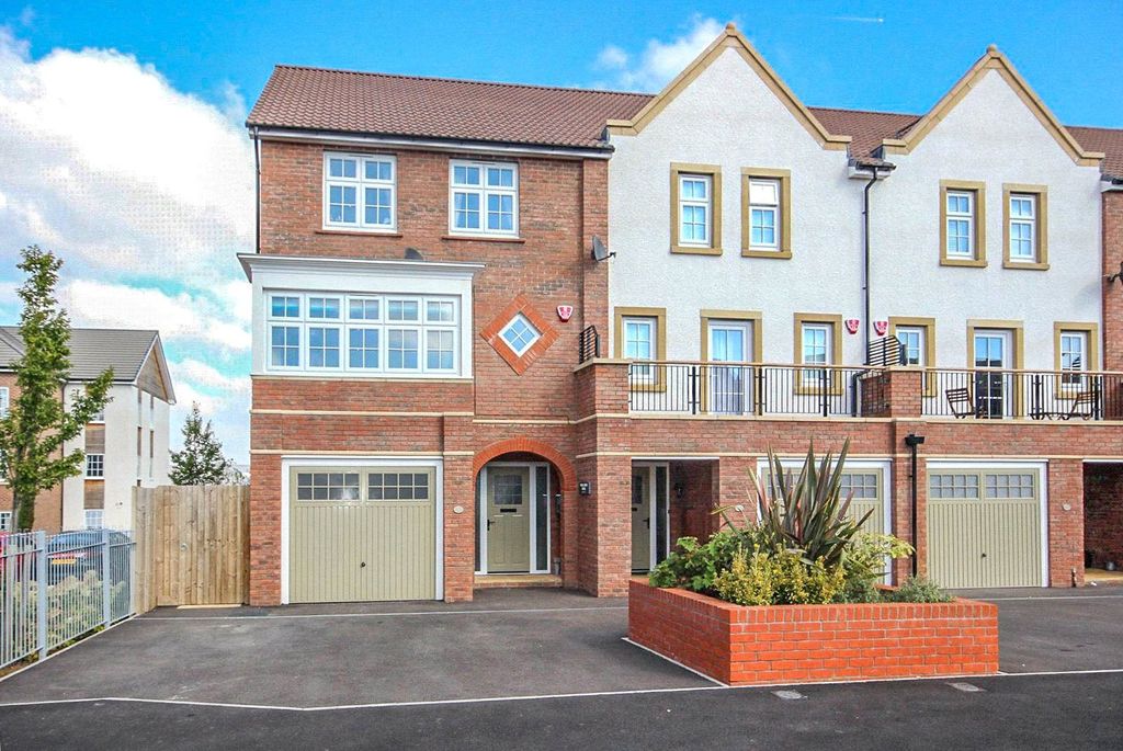 Property photo 3 of 22 Picture No. 01