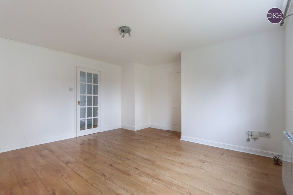 Property photo 3 of 9 Picture No. 02