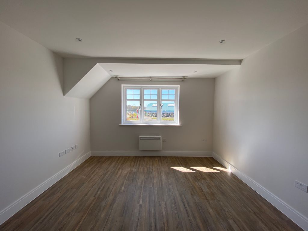 Property photo 2 of 7 Image00019 (3)