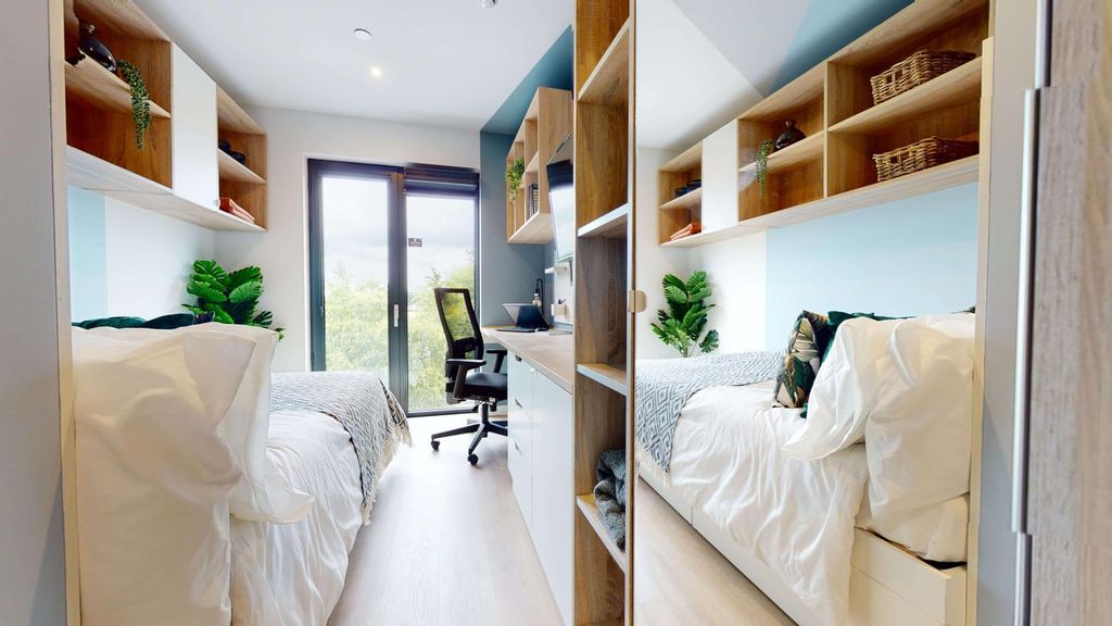 Property photo 3 of 19