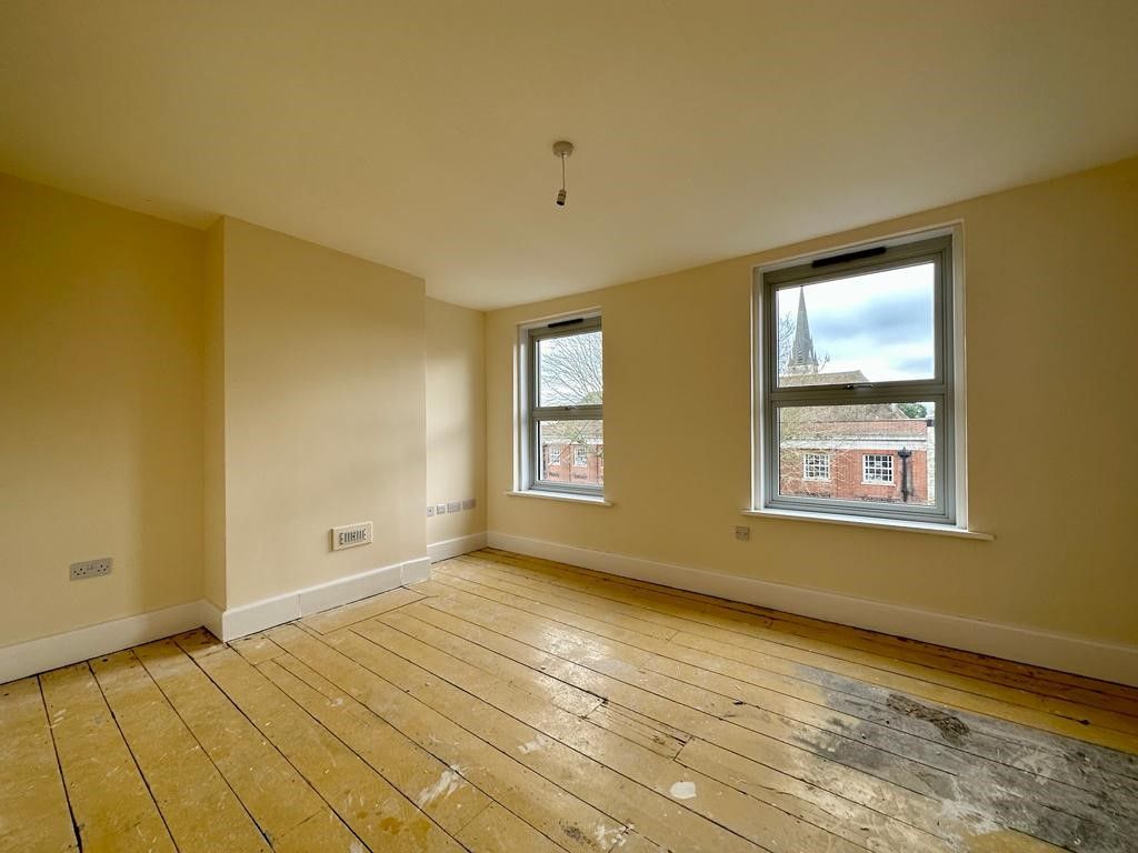 Property photo 1 of 5 Living Room