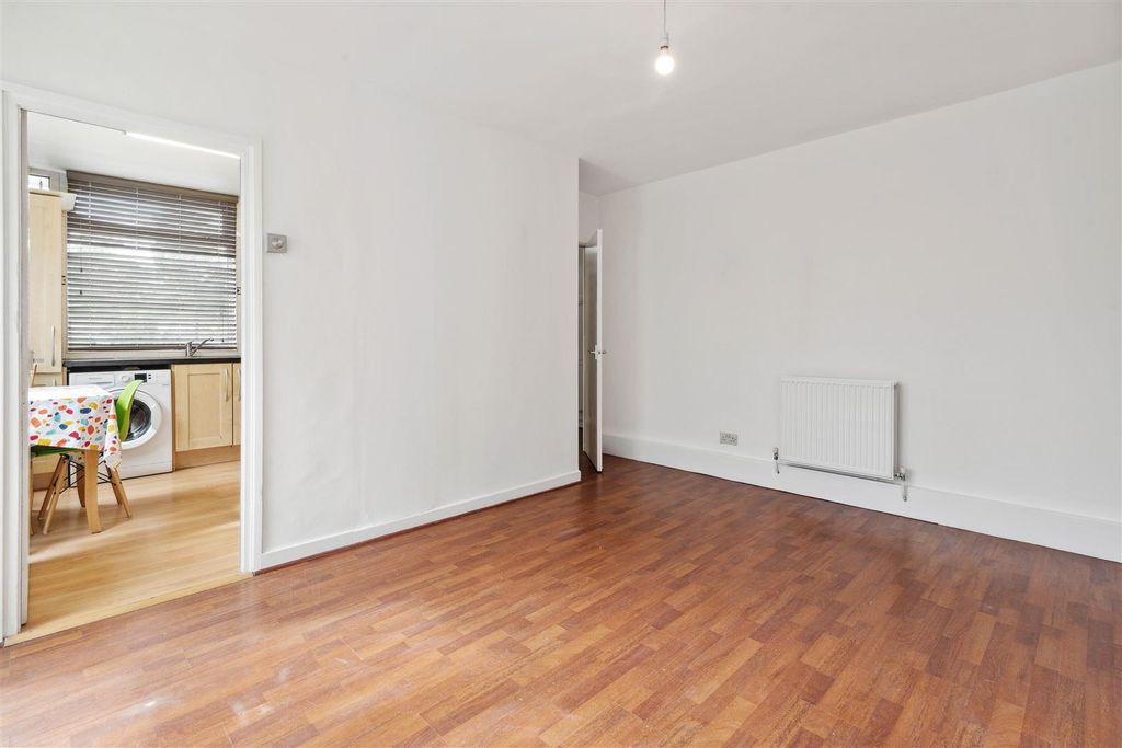 Property photo 1 of 10 2.Jpg