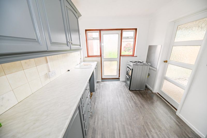 Property photo 3 of 11 Photo 11