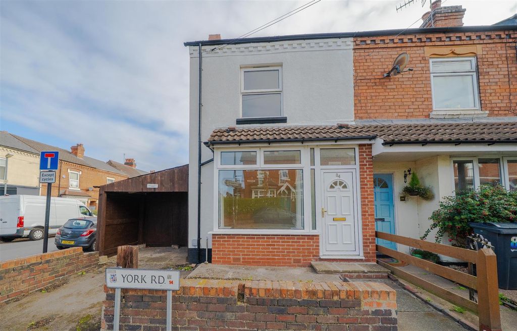 Property photo 1 of 15 84Yorkroad-19.Jpg