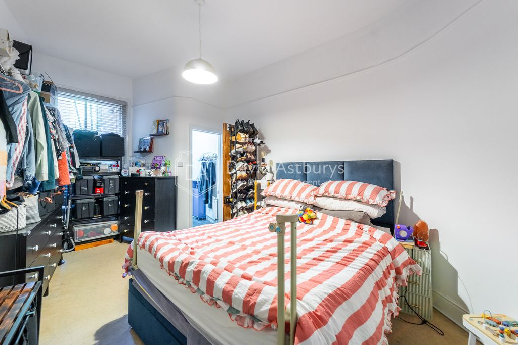Property photo 3 of 11 Mba03408-Edit