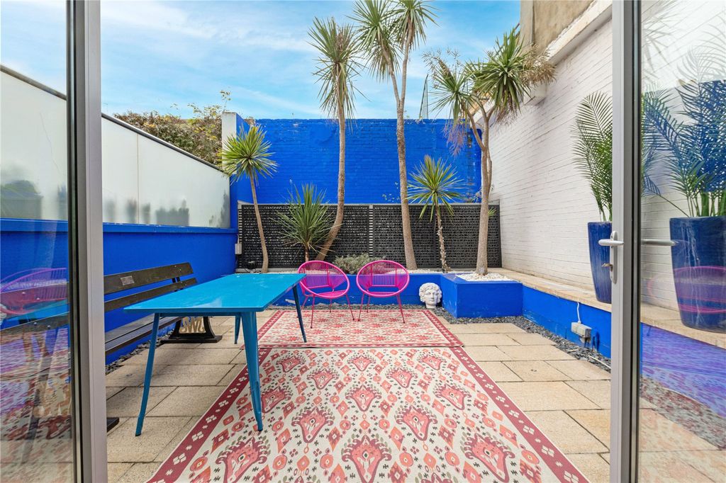 Property photo 2 of 15 Patio