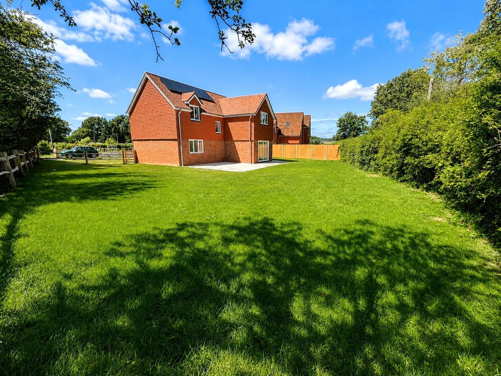 Property photo 2 of 29 Picture No. 58