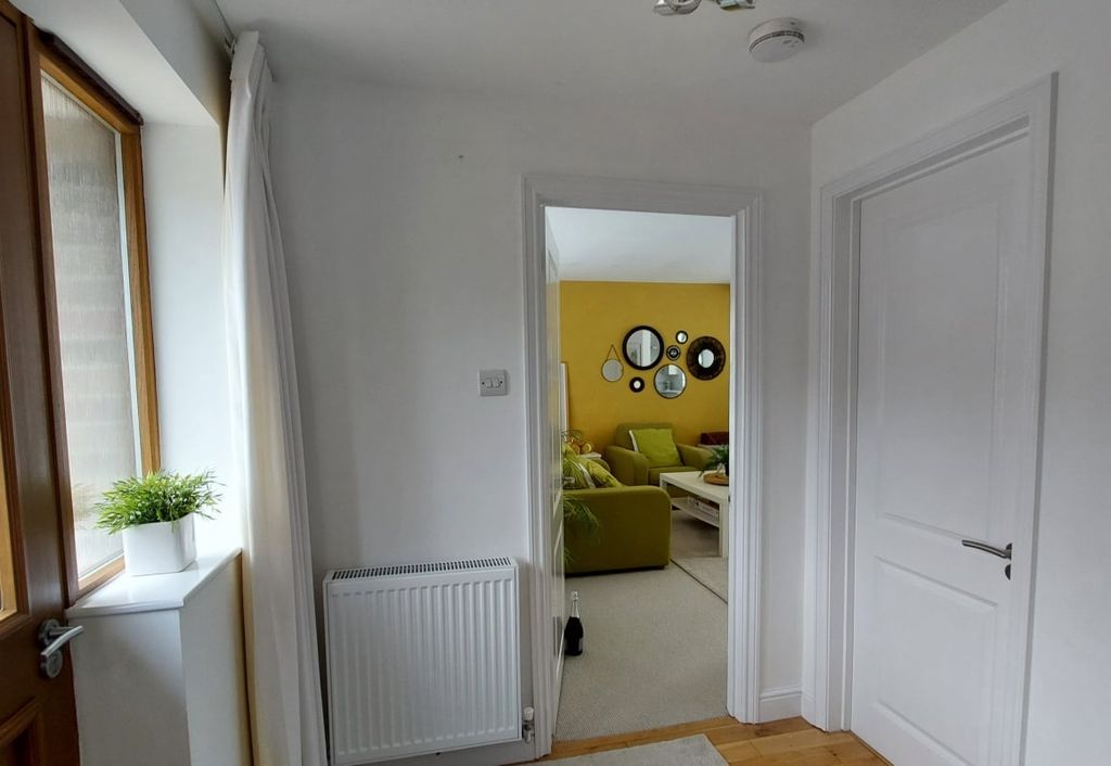 Property photo 3 of 23