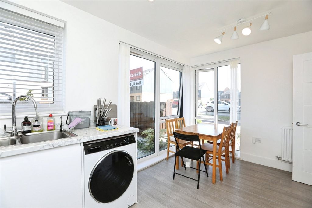 Property photo 3 of 16 Picture No. 09
