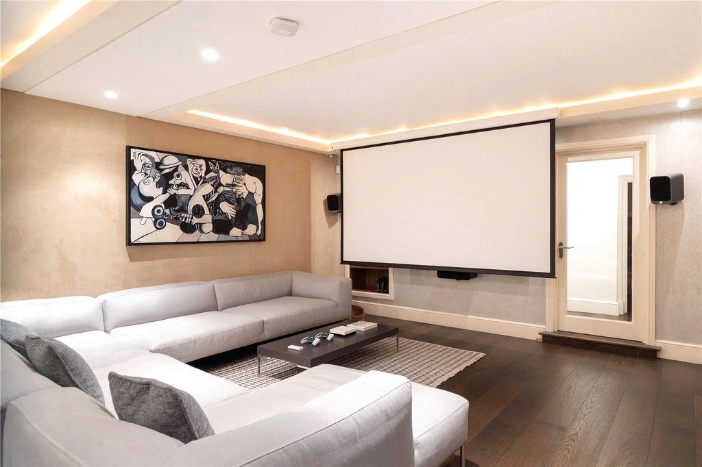 Property photo 3 of 11 Picture No. 16