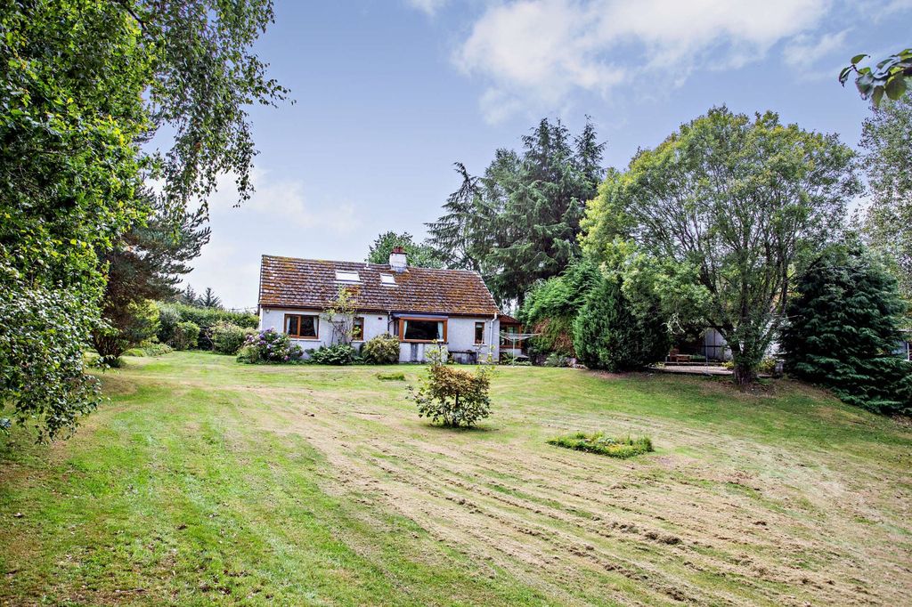 Property photo 1 of 31 Averon
