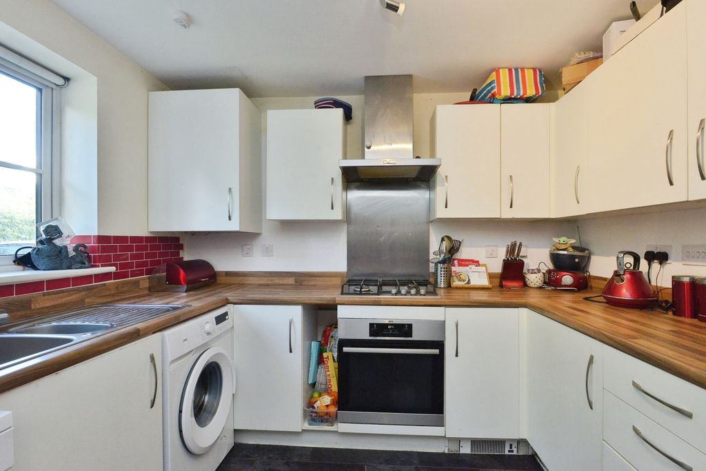 Property photo 2 of 15 Pbox-Img.Jpg
