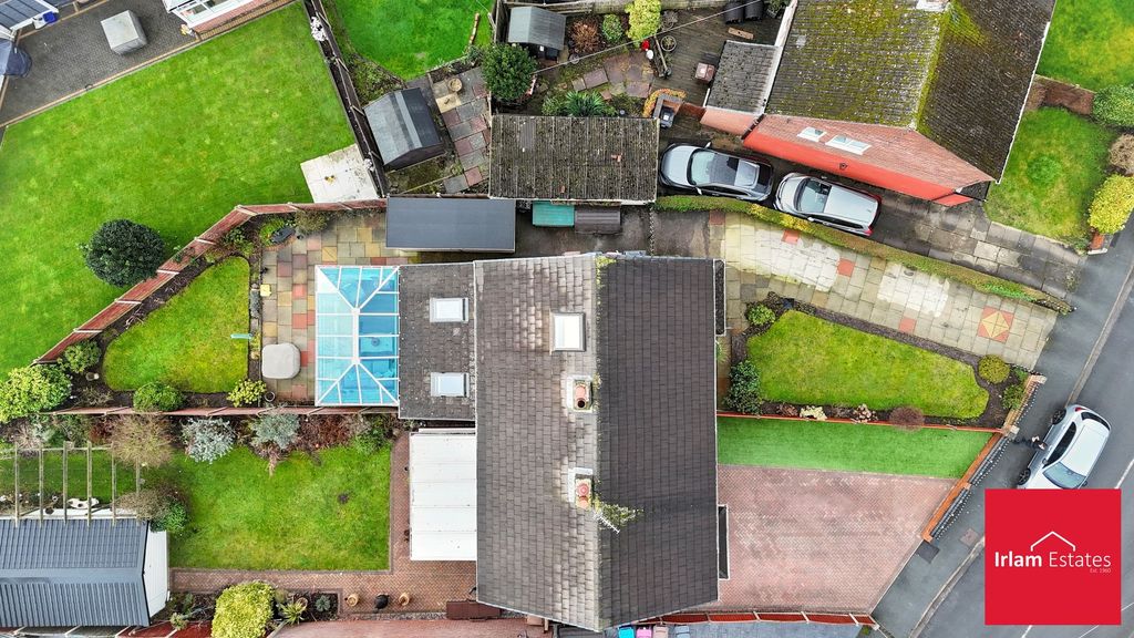 Property photo 2 of 26