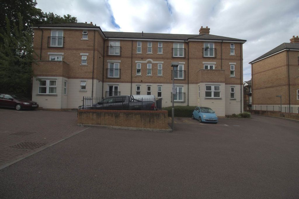 Property photo 1 of 10