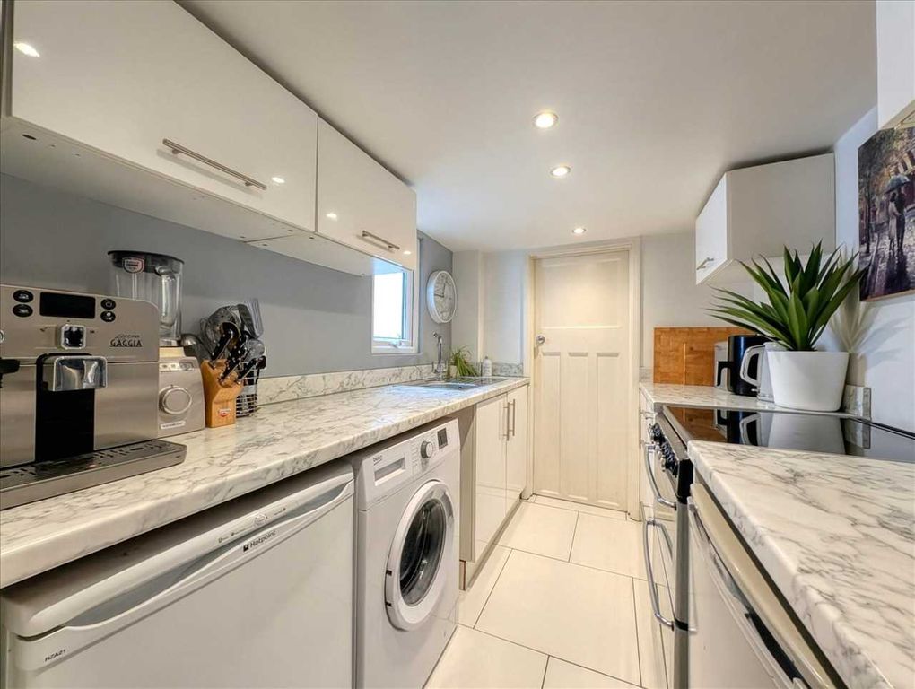 Property photo 1 of 14 Main Picture