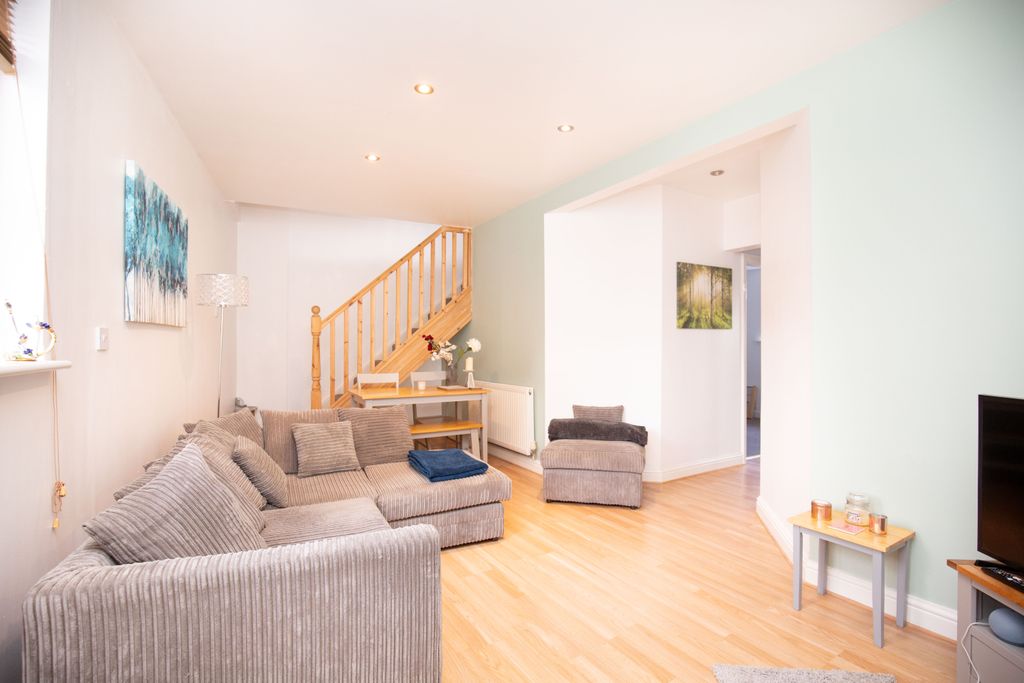 Property photo 2 of 14 Mw-09999