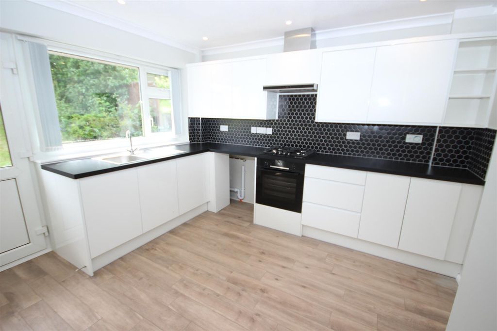 Property photo 3 of 13 Img_9726.Jpg