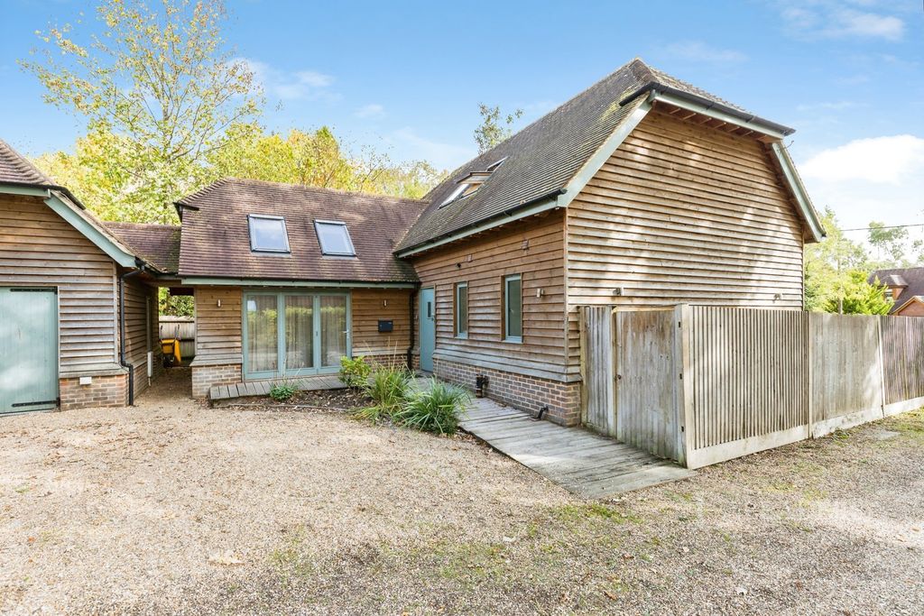 Property photo 1 of 17 Pbox-Img.Jpg