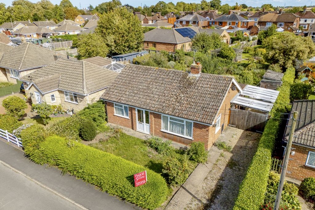 Property photo 1 of 23 18 Highfield Road (Donnington)-1