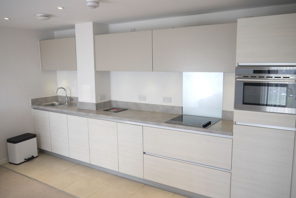 Property photo 2 of 8 1005713