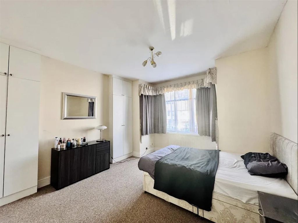 Property photo 2 of 6 Screenshot 2026-08-19 At 23.47.10.Png