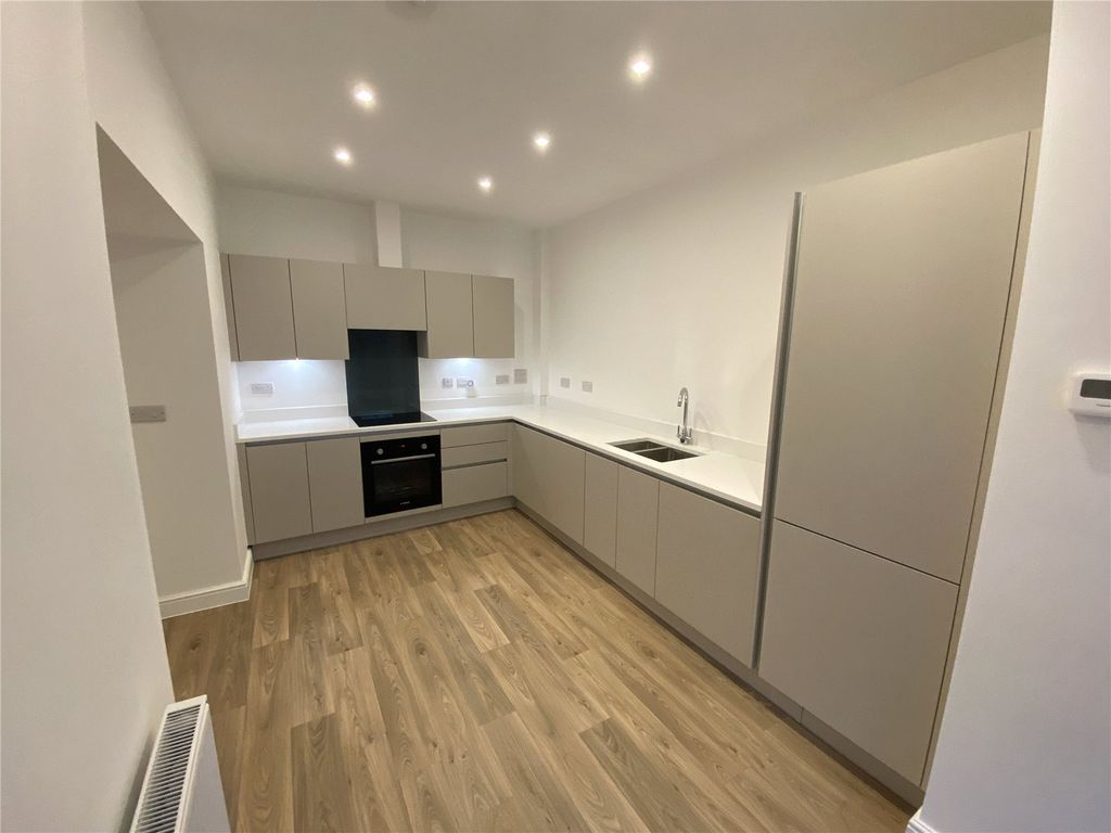 Property photo 2 of 4 Kitchen