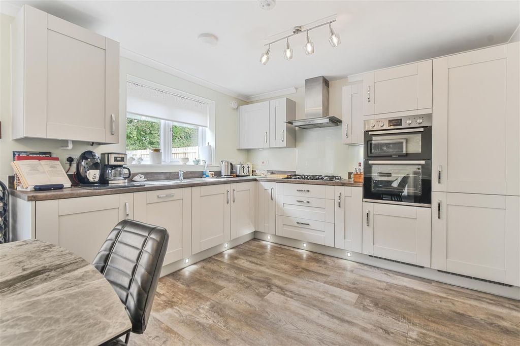 Property photo 2 of 14 Dere Way Kitchen.Jpg