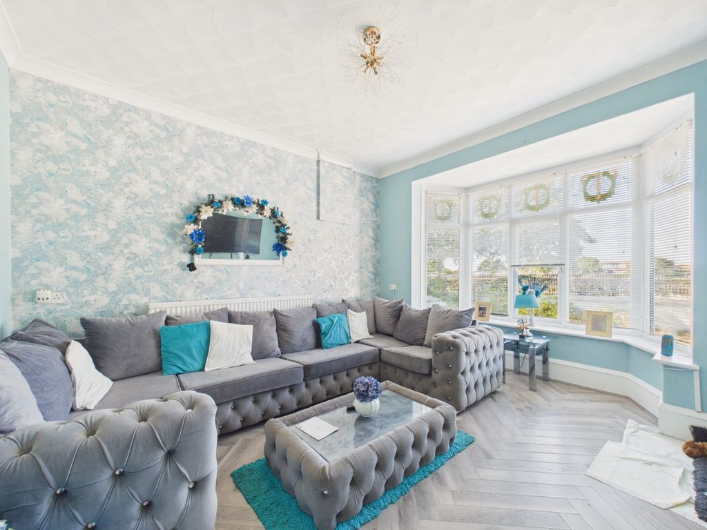 Property photo 3 of 22 5376105