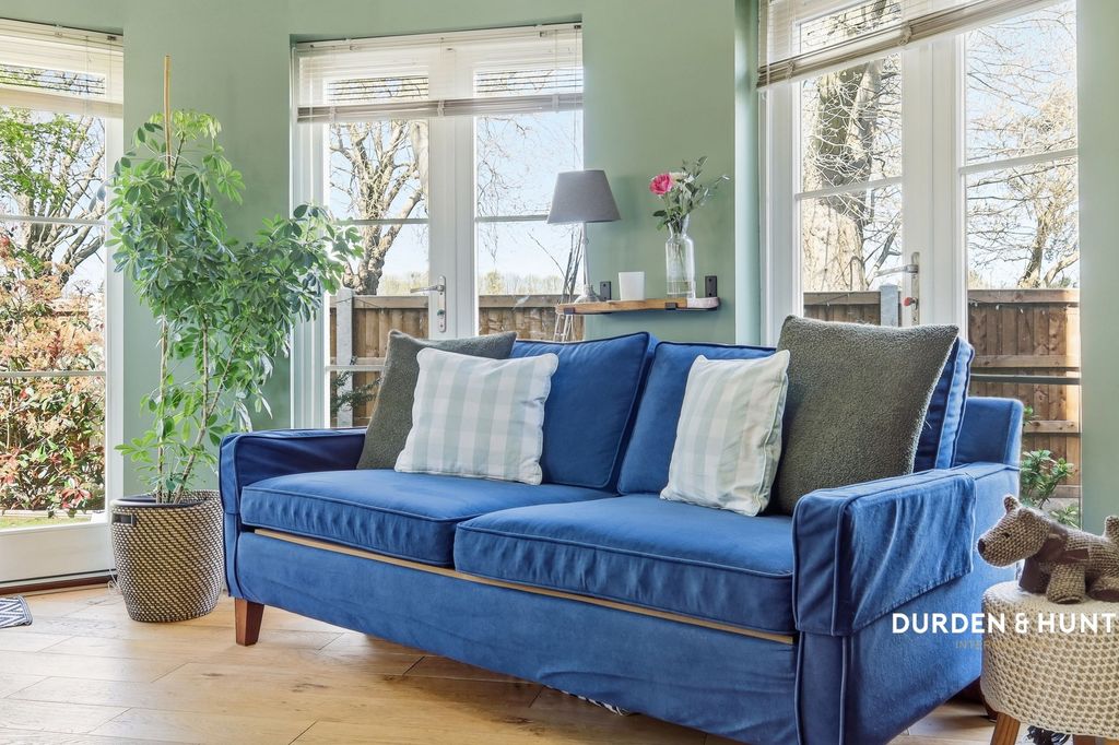 Property photo 3 of 25