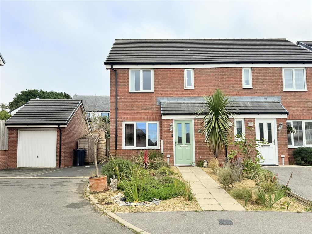 Property photo 1 of 20