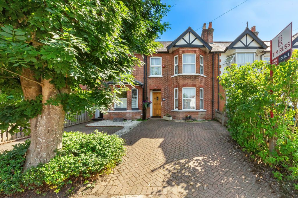Property photo 1 of 12